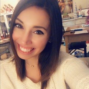 Meet your Posher, Angela